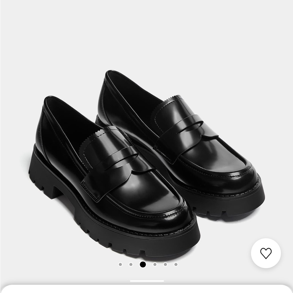 Saddle Strap Loafers